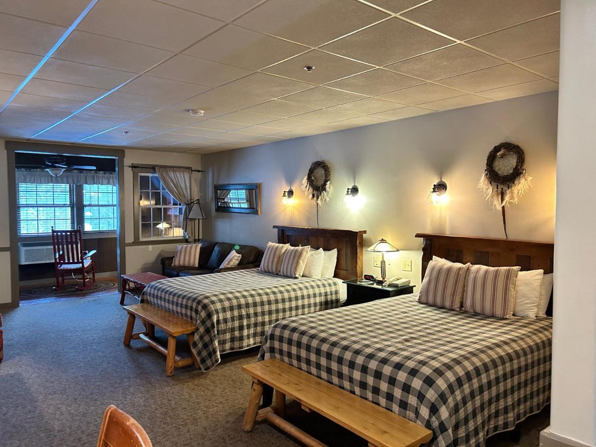 The Common Man Inn, Spa & Lodge 플리머스 외부 사진