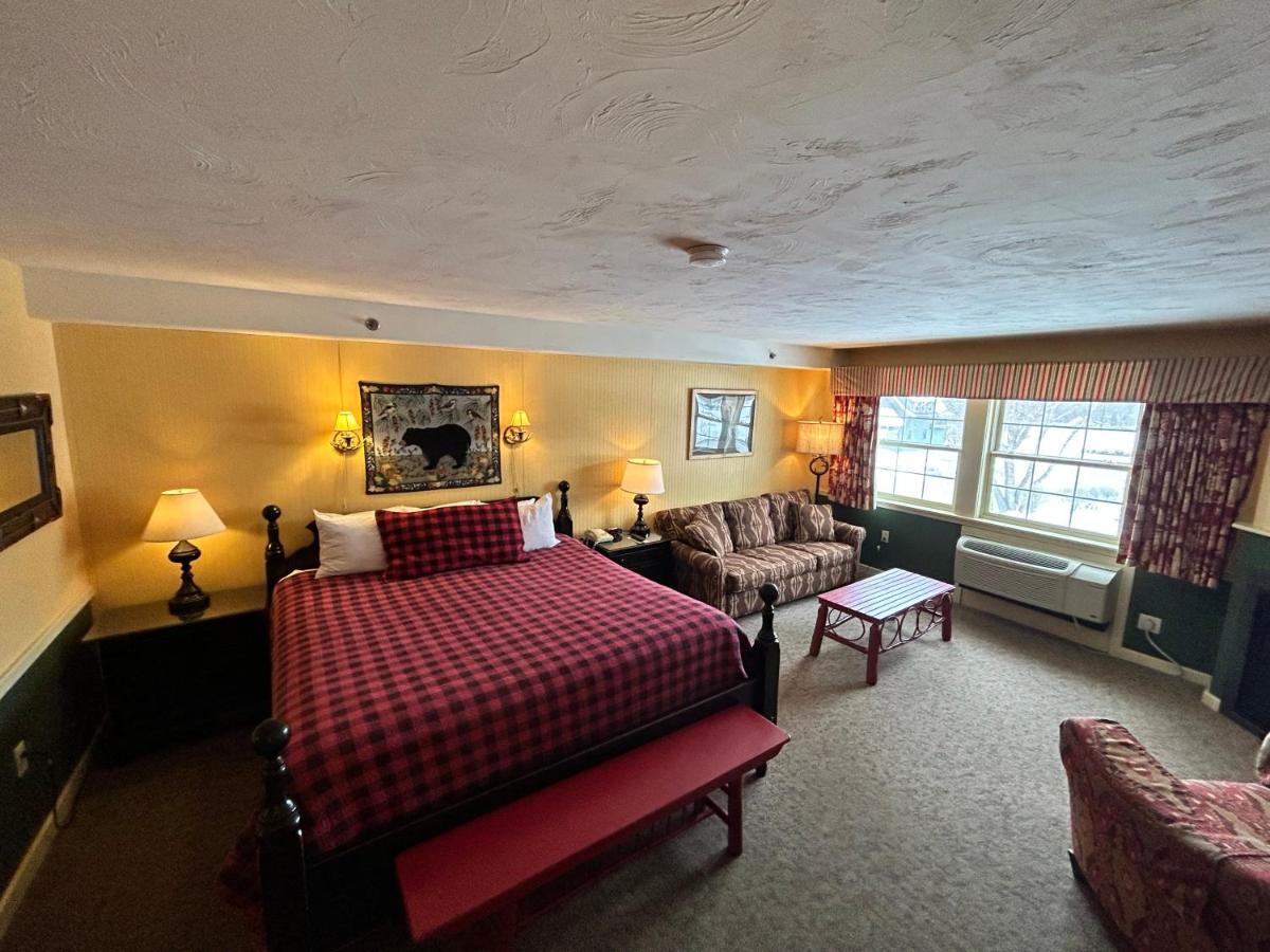The Common Man Inn, Spa & Lodge 플리머스 외부 사진