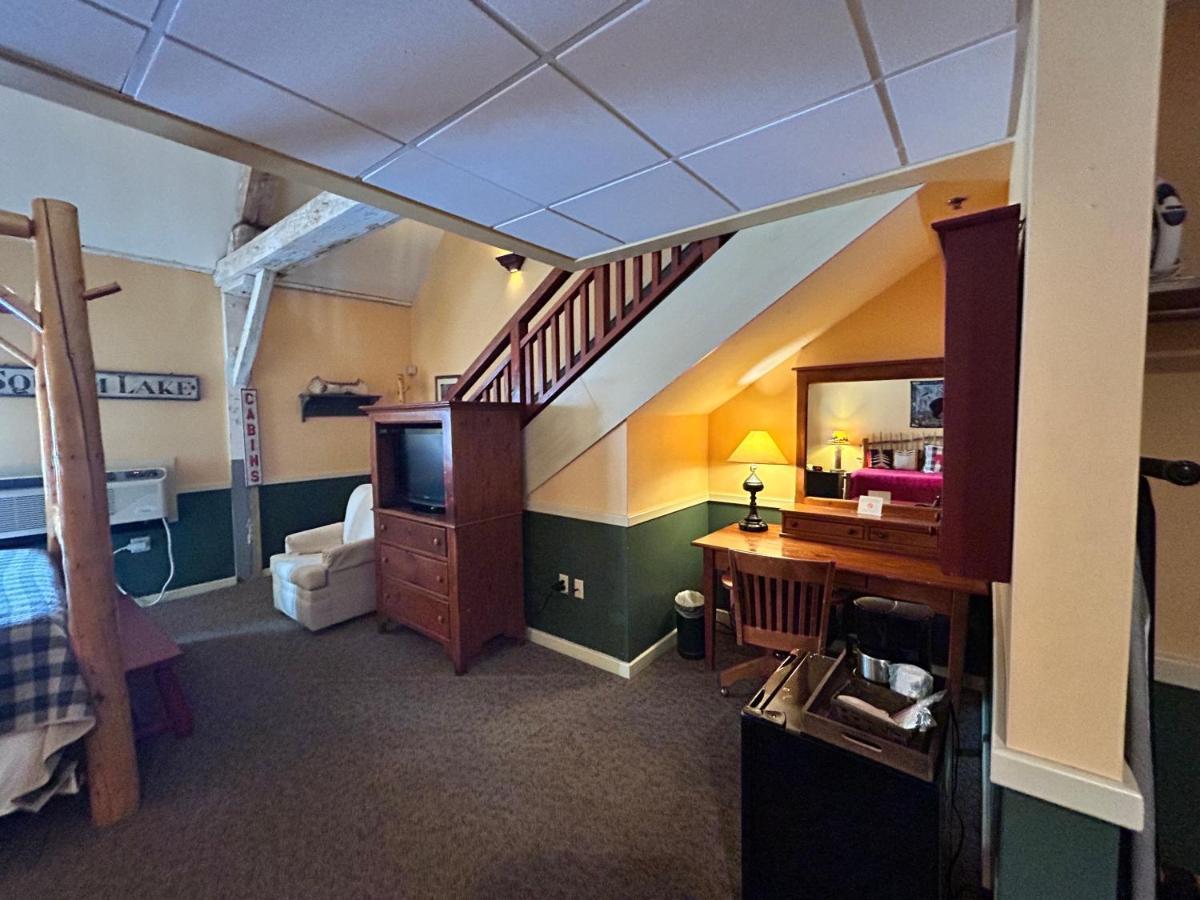 The Common Man Inn, Spa & Lodge 플리머스 외부 사진