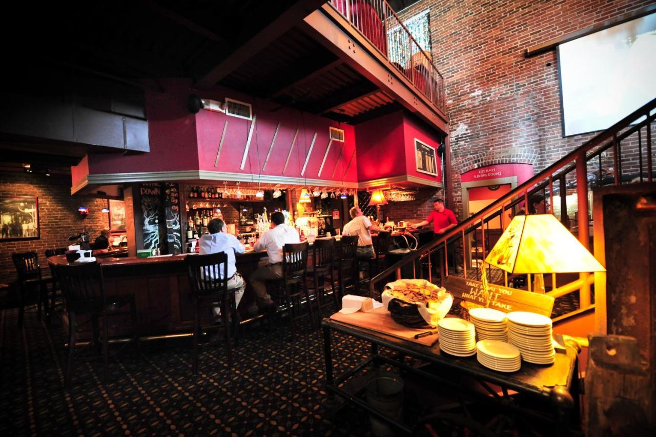 The Common Man Inn, Spa & Lodge 플리머스 외부 사진