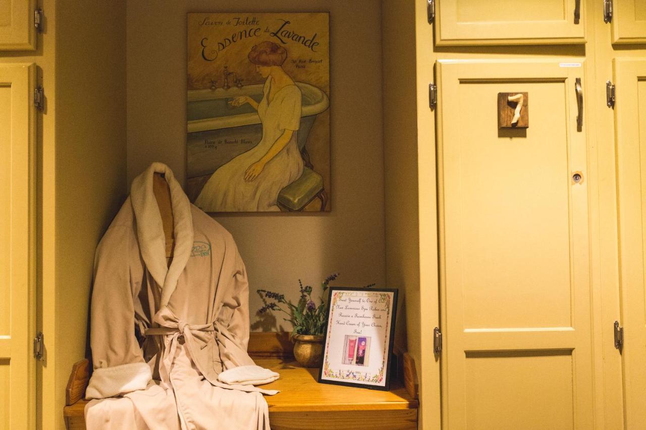 The Common Man Inn, Spa & Lodge 플리머스 외부 사진