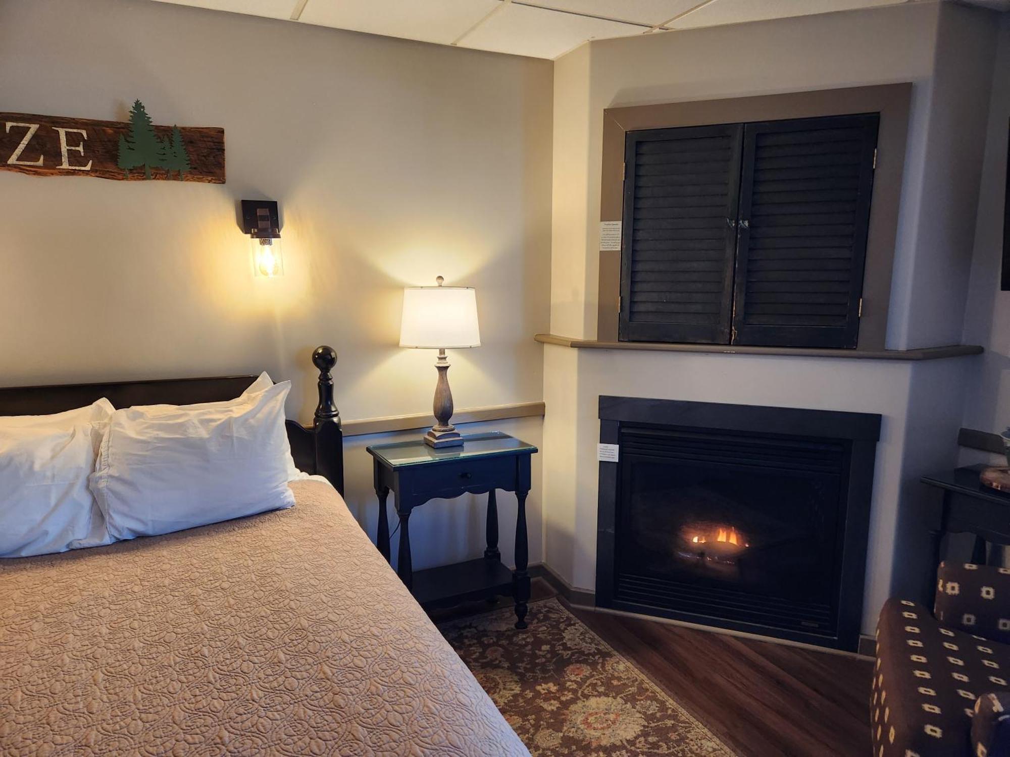The Common Man Inn, Spa & Lodge 플리머스 외부 사진